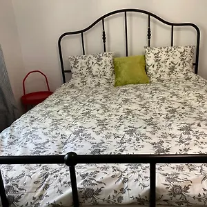 Studio Clucerului 8 Bucureşti