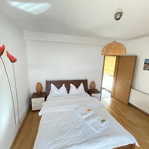 Centru Unirii Luxury Vip Apartament 2 70 Mp Et 3 Parcare Subterana Privata Incalzita Iarna Si Climatizata Vara Doar Cu Rezervare In Limita Locurilor Disponibile ! Proprietate In Regim Hoteliep - Nu Are Bucatarie ! Bucureşti